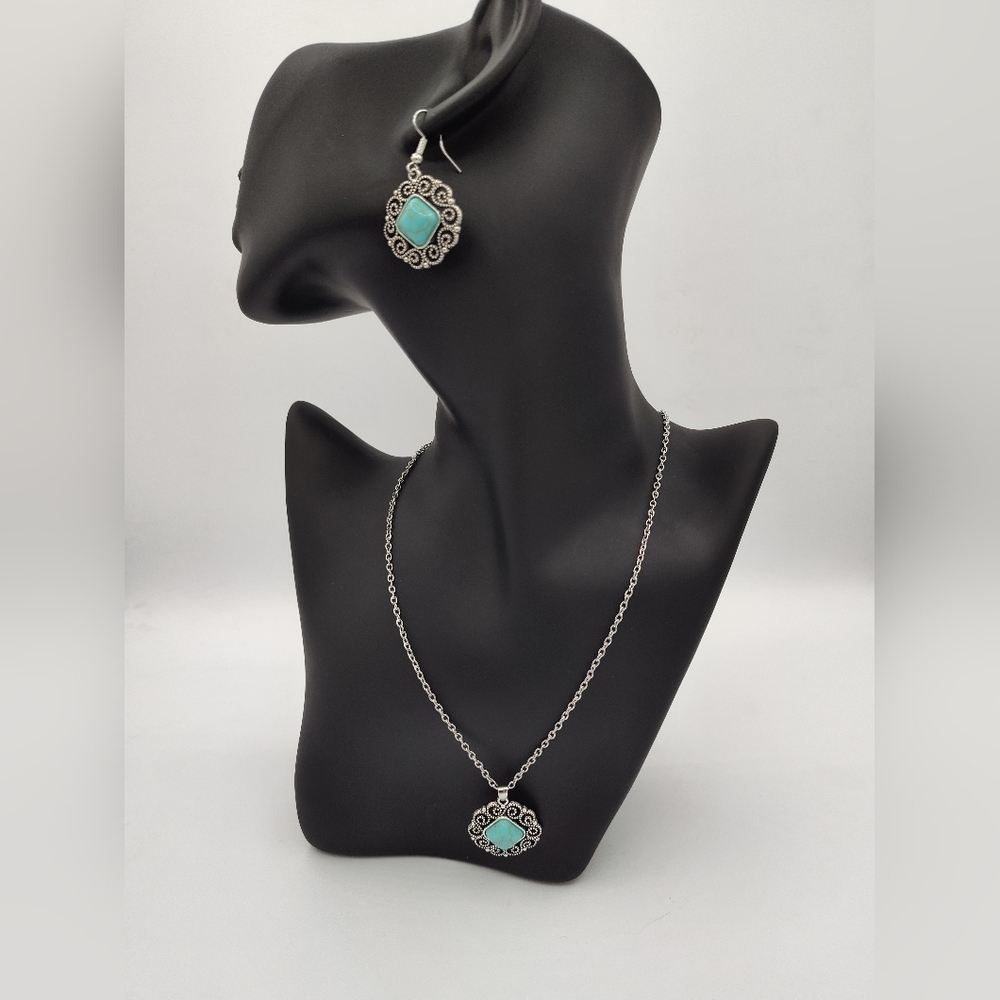 Vintage Silvertone Filigree Turquoise Earrings And Necklace Jewelry Set